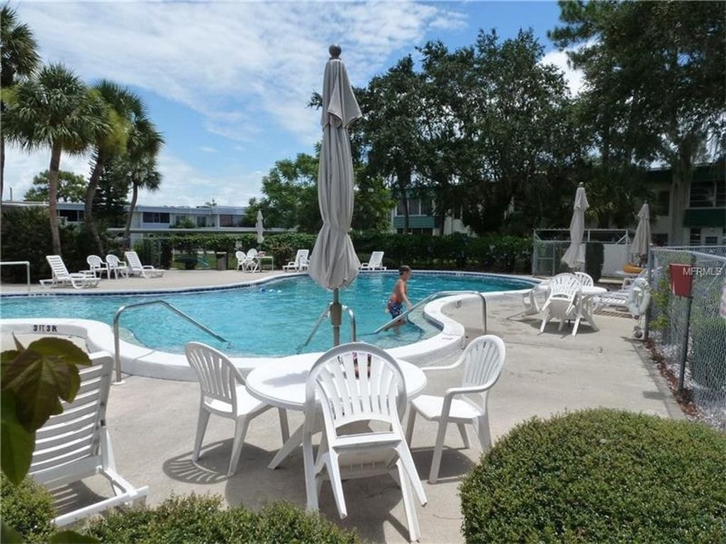Pool - 21320 Brinson Ave