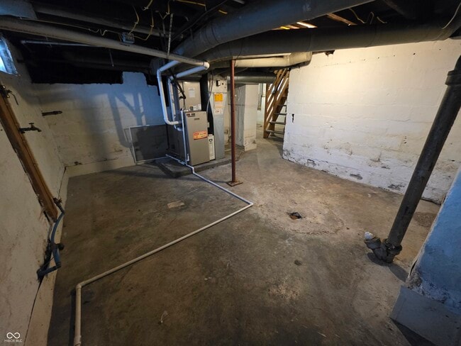 Building Photo - 5030 E New York St