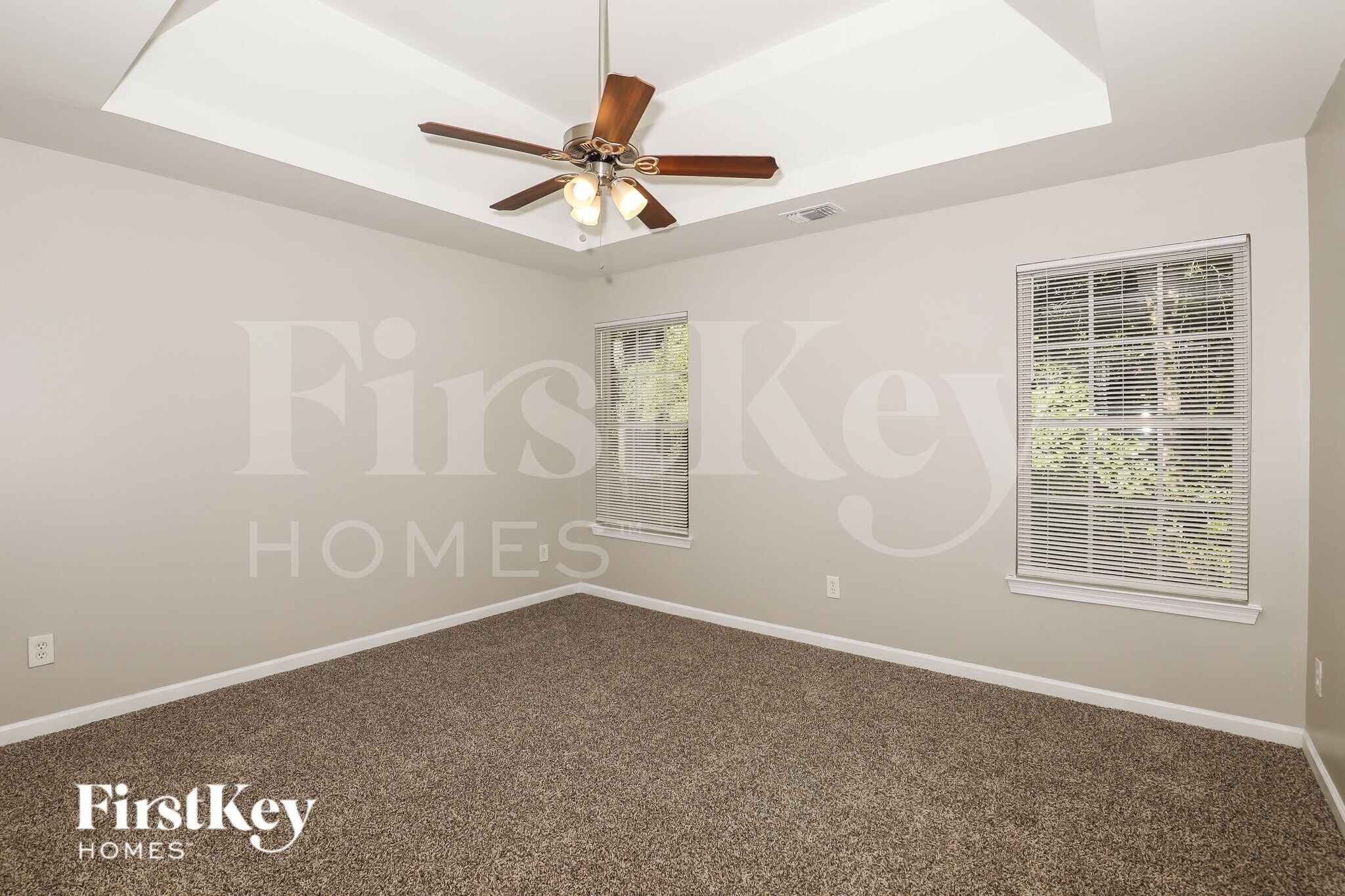 Building Photo - 1119 Oak Hollow Ct
