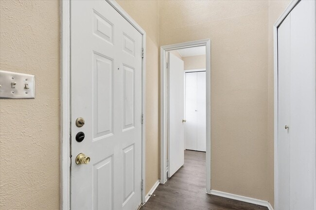 Building Photo - 6733 Dandelion Dr