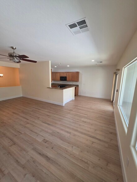 Building Photo - 3241 Flyway Ct