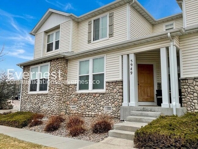 Building Photo - 5949 Chorus Heights