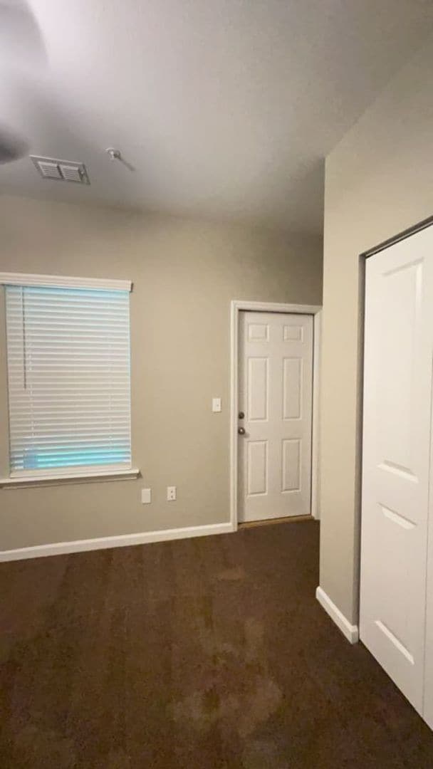 Building Photo - 3/3 condo convenient to FSU, FAMU, TCC, re...