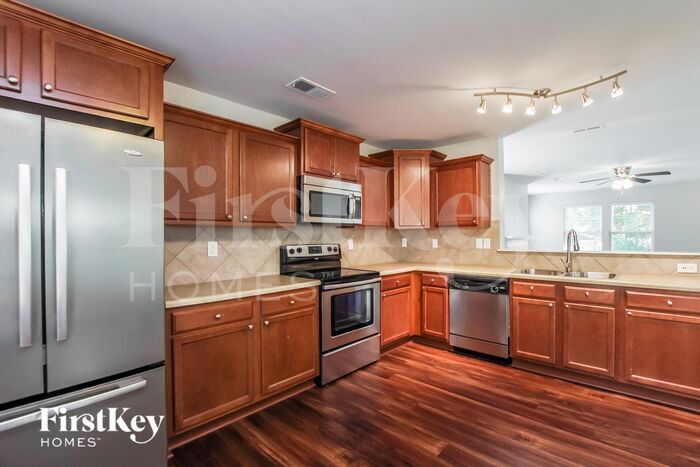 Building Photo - 1523 Kellys Landing Drive