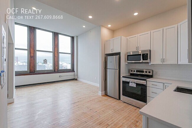 Building Photo - The Walter George Smith Public School