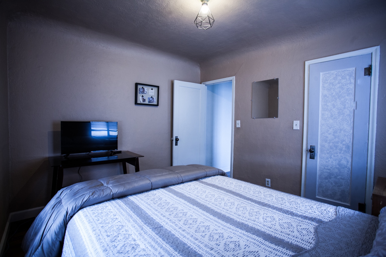 Building Photo - 250 N 17th St