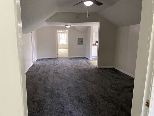 Building Photo - 2718 Peabody Ave