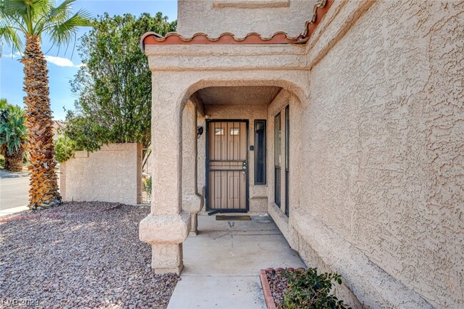 Building Photo - 3928 N Cobble Creek Ct