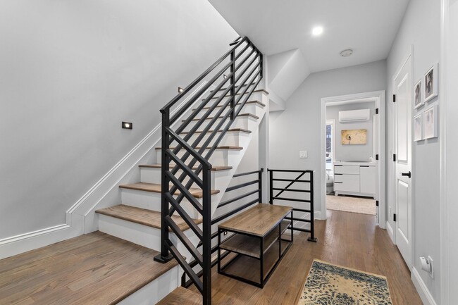 Building Photo - 1606 Palisade Ave