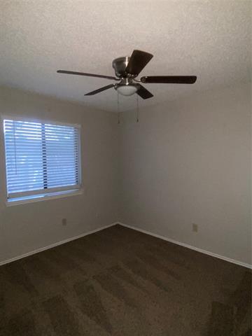 Building Photo - 825 Springfield Dr