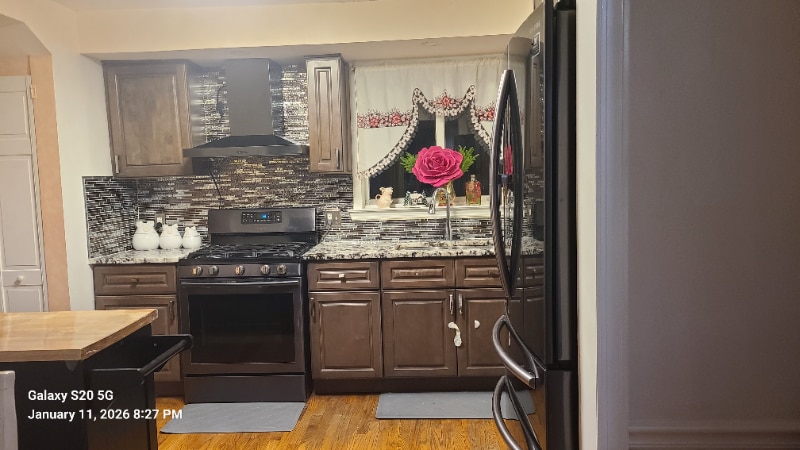 Building Photo - 756 W Inman Ave