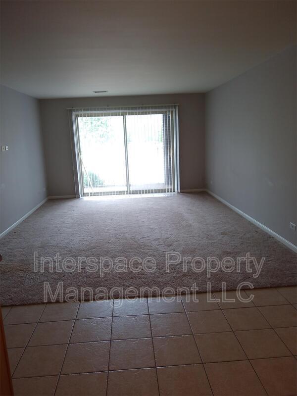 Building Photo - 9937 S Cicero Ave