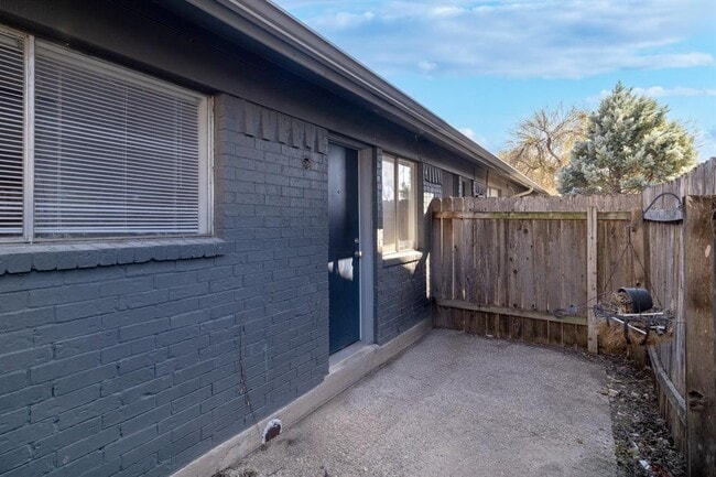 Building Photo - 3401 Willowrun Cove