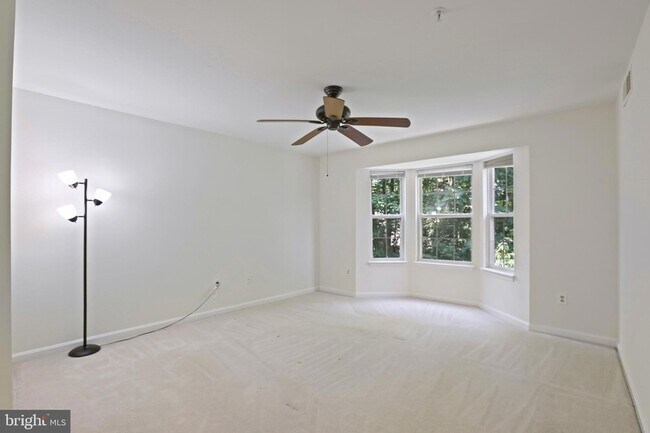 Building Photo - 4124 Monument Ct