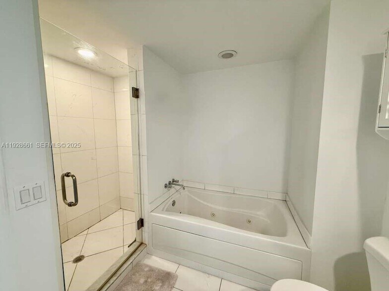 Building Photo - 55 SE 6th St