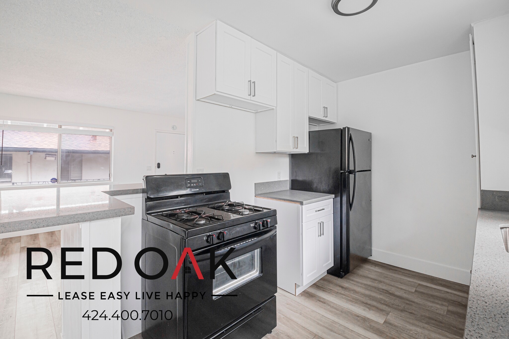 Building Photo - 630 N Cerritos Ave