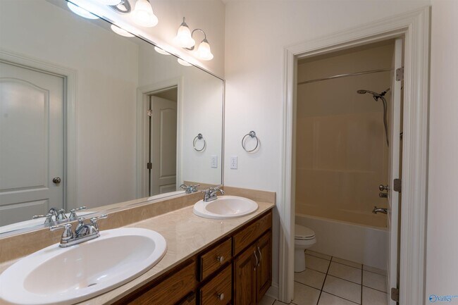 Building Photo - 112 Blanca Dr