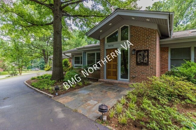 Building Photo - 3404 Mansfield Rd