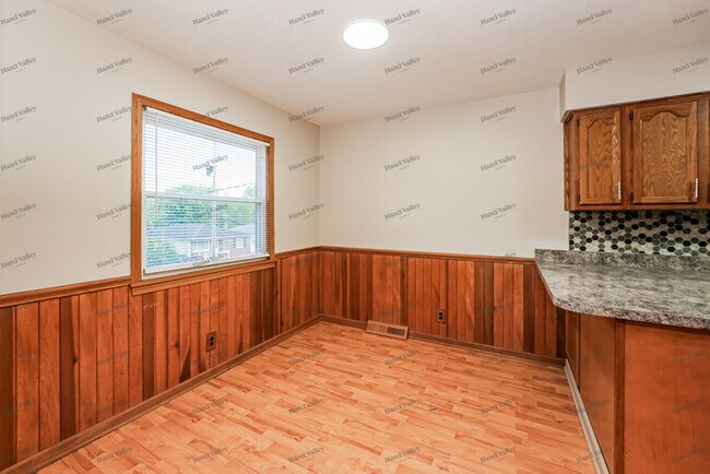 Building Photo - 401 Baldwin Rd