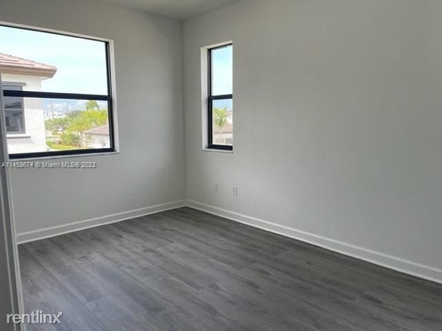 Building Photo - 4 br, 2.5 bath House - 240 SW 159th Way
