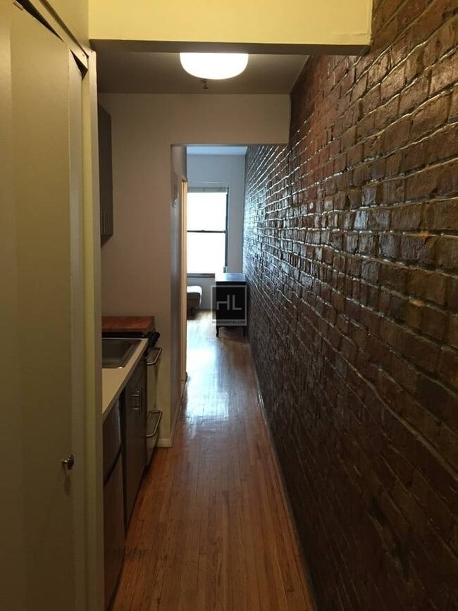 Building Photo - West Village Studio