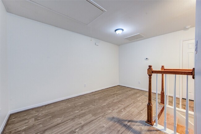 Building Photo - 17021 Wilthorne Gardens Ct