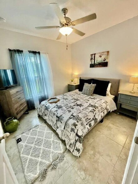 Building Photo - 858 Rue Labeau Cir