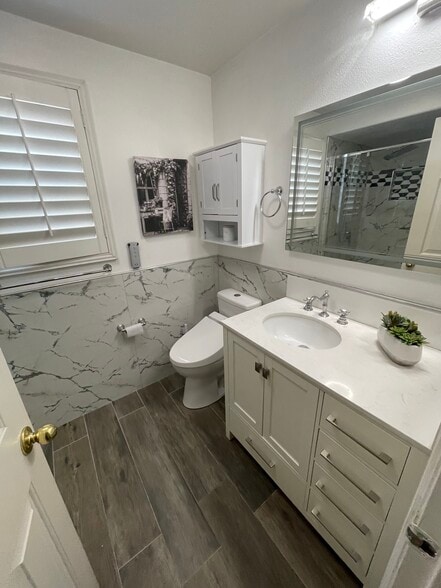 Bathroom No. 3 - 12227 Wembley Ct
