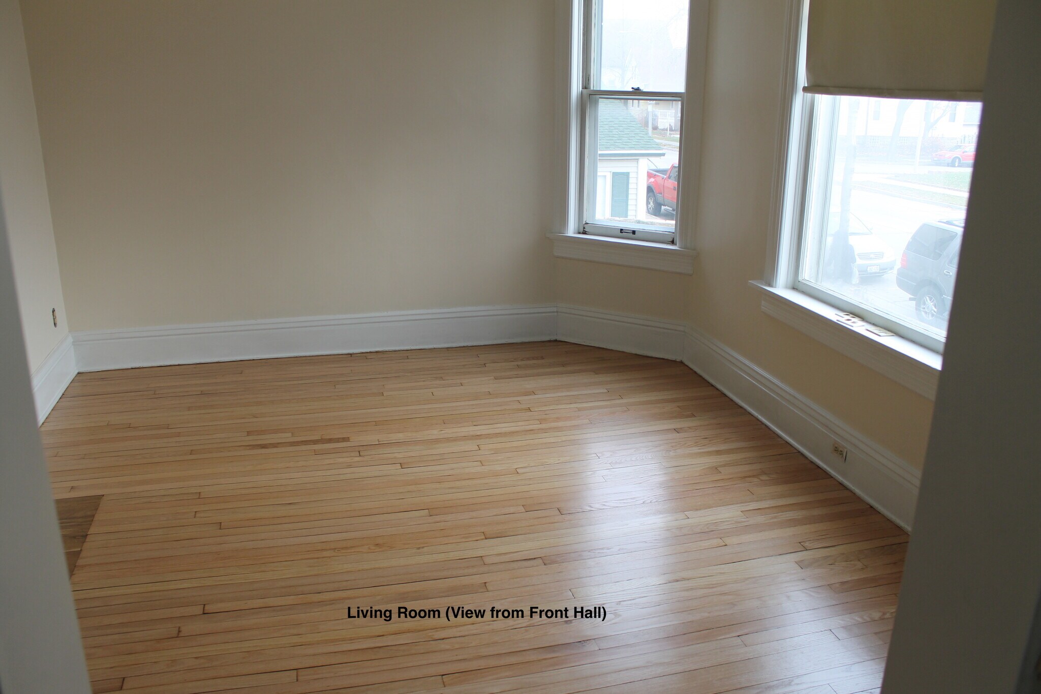 Living Room - 2465 S Howell Ave