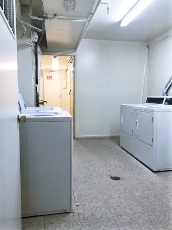 Building Photo - 7208 Donnell Pl