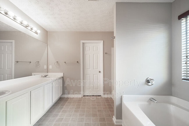 Building Photo - 2437 Peach Shoals Cir