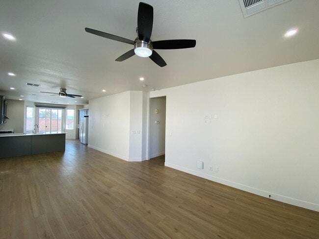 Building Photo - Beautiful single story in the Southwest! Quiet, secluded, and gated Sequoia community with park!