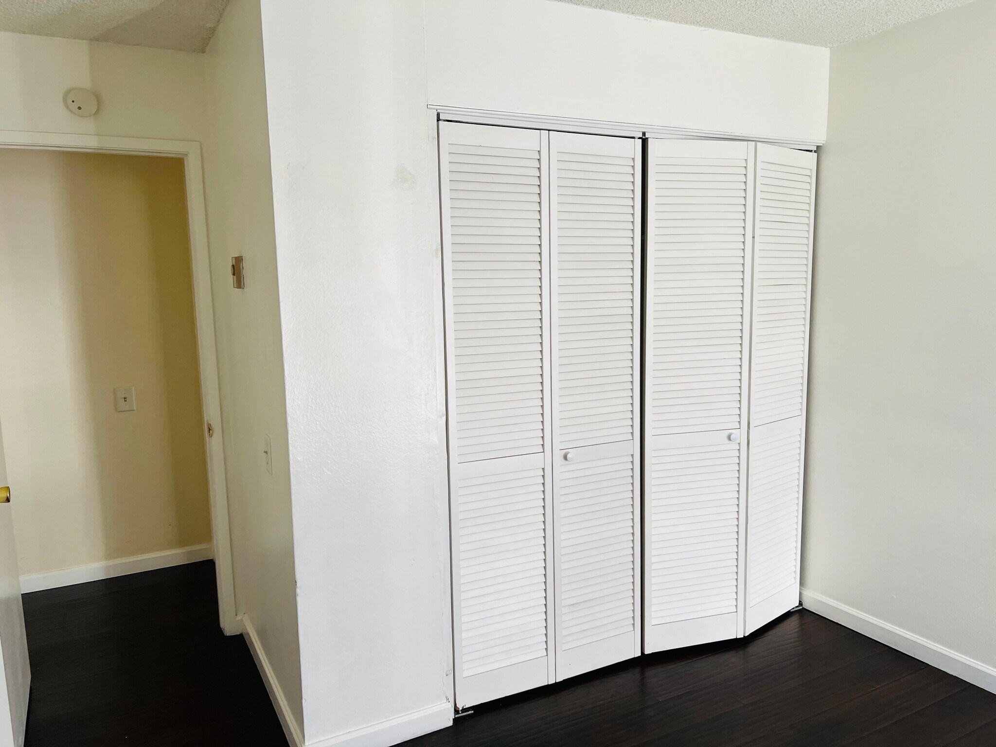 Building Photo - 3550 Ruffin Rd