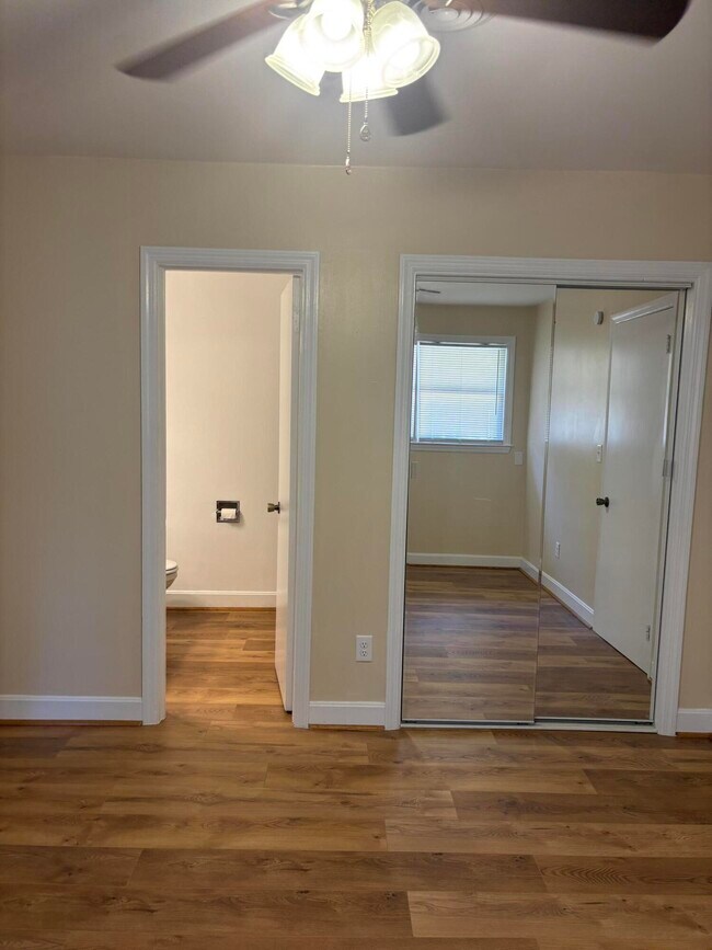 Building Photo - 855 Whatley St