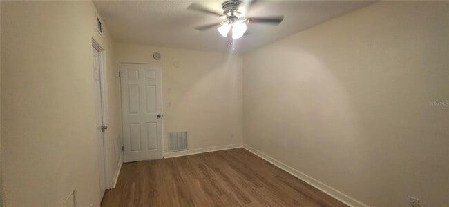 Building Photo - 224 6th Ave N