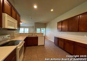 Building Photo - 4914 Gemsbuck Chase