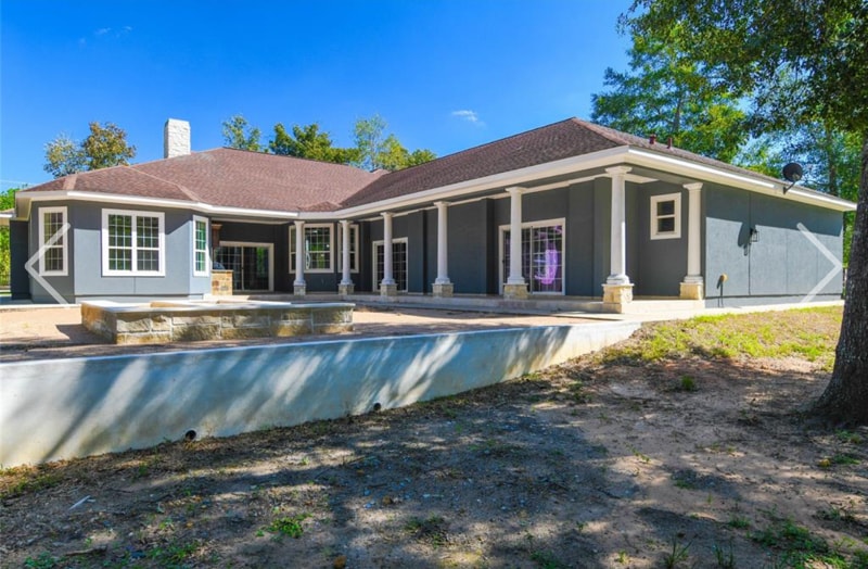 Building Photo - 12446 Willis Waukegan Rd