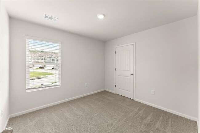 Building Photo - 300 Stoneybrook Dr