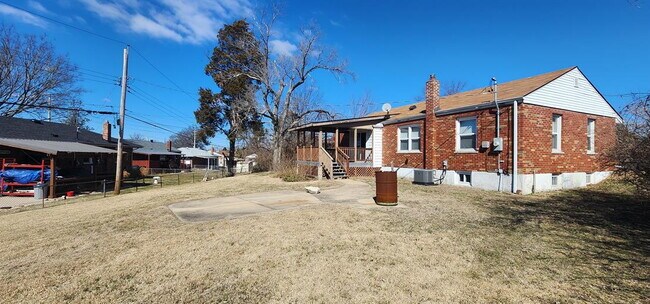 Building Photo - 3-Bedroom Home in Prime Affton Location with Modern Upgrades & Covered Deck