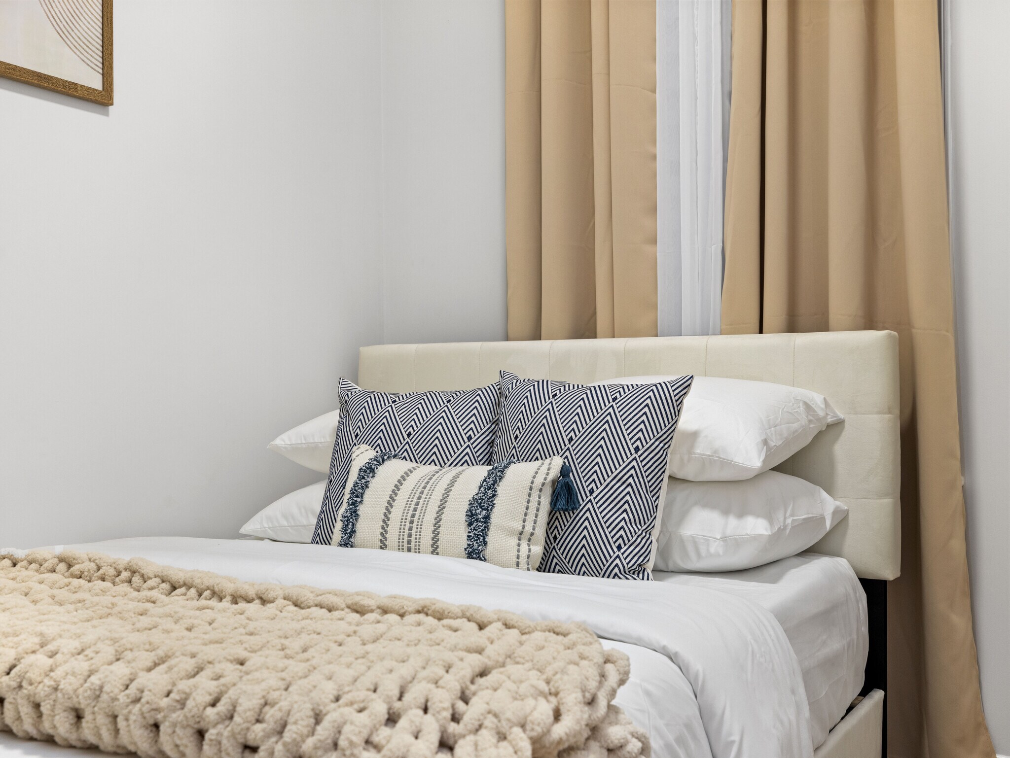 Building Photo - 566 Dorchester Ave