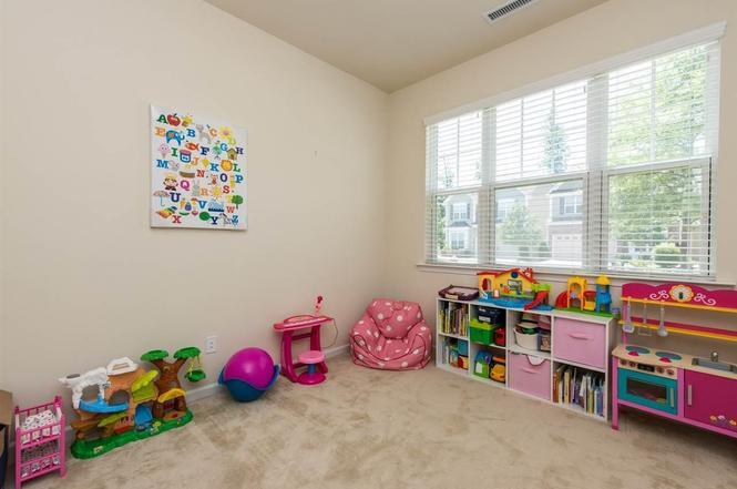 Third Bedroom - 725 Garden Square Ln