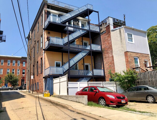 Building Photo - 2115 E Baltimore St