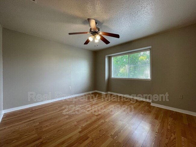 Building Photo - 920 W Tony St