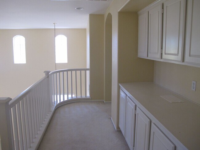 Building Photo - Four Bedroom Three Bathroom Home in Murrieta!