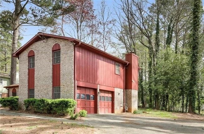 Building Photo - 1172 Martin Nash Rd SW