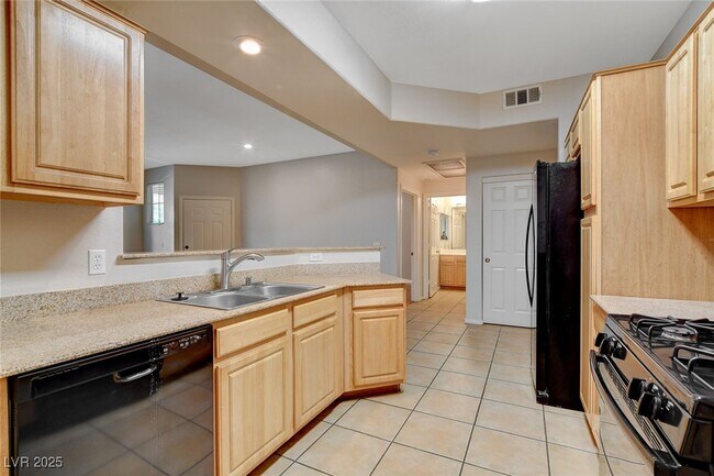 Building Photo - 5855 Valley Dr