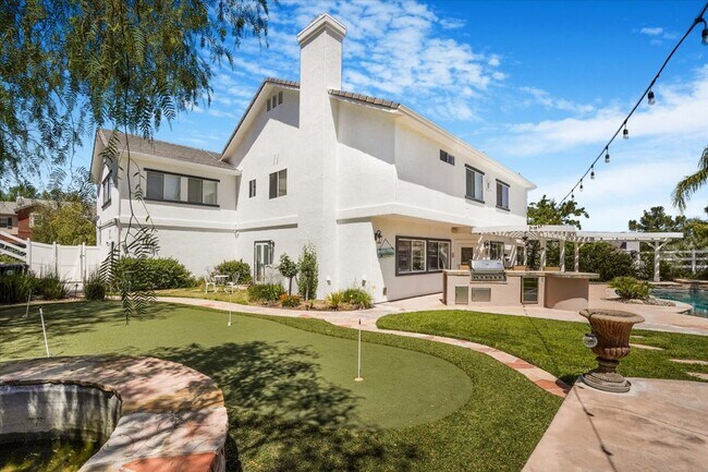 Building Photo - 15257 Saddleback Rd
