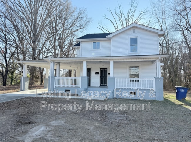 Building Photo - 3410 Old Greensboro Rd