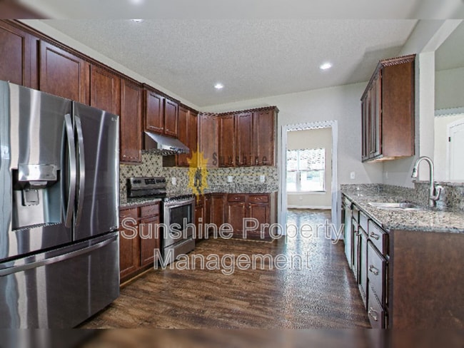 Building Photo - 2723 Rodgers St