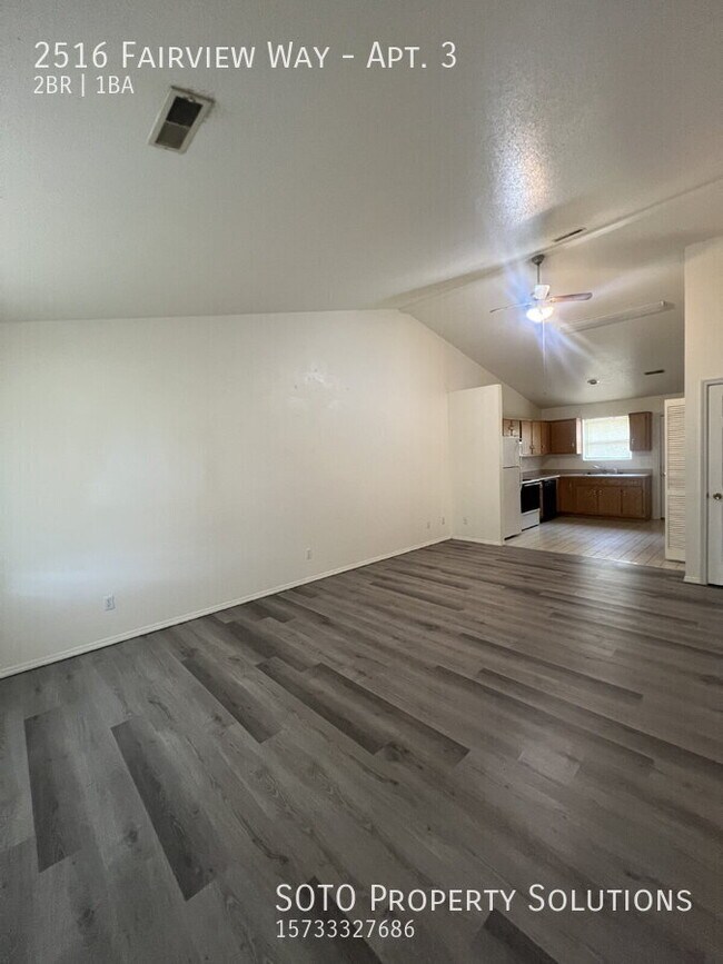Building Photo - 2516 Fairview Way